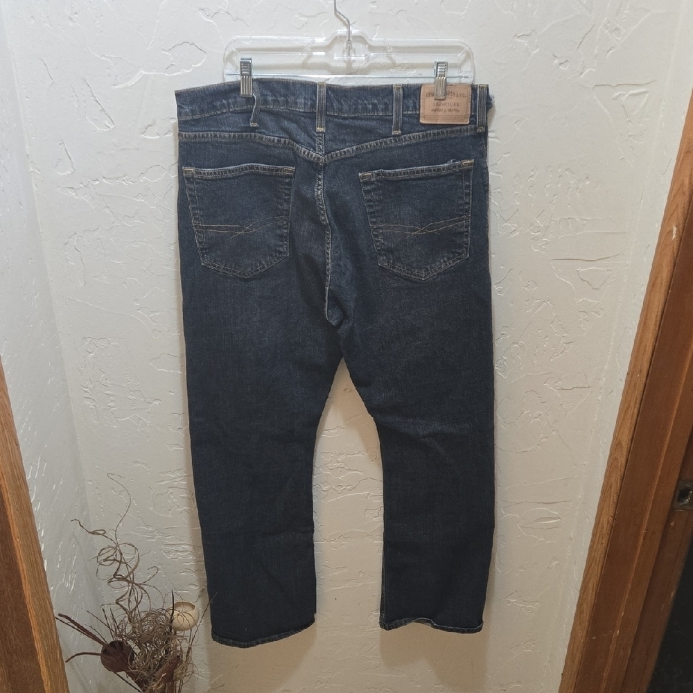 3/$10 Levi's Men's Dark Blue Bootcut Jeans - Picture 3 of 9